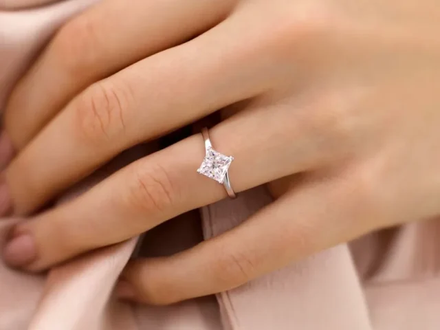 Why You Should Be Considering a Lab Diamond Engagement Ring