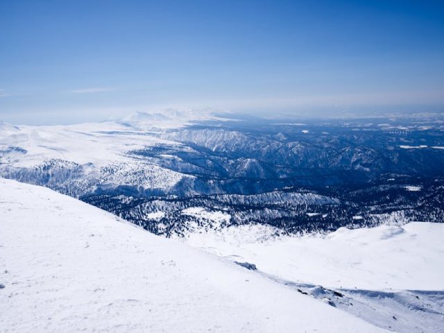 Why I keep going back to Niseko even though the hotels are a scam